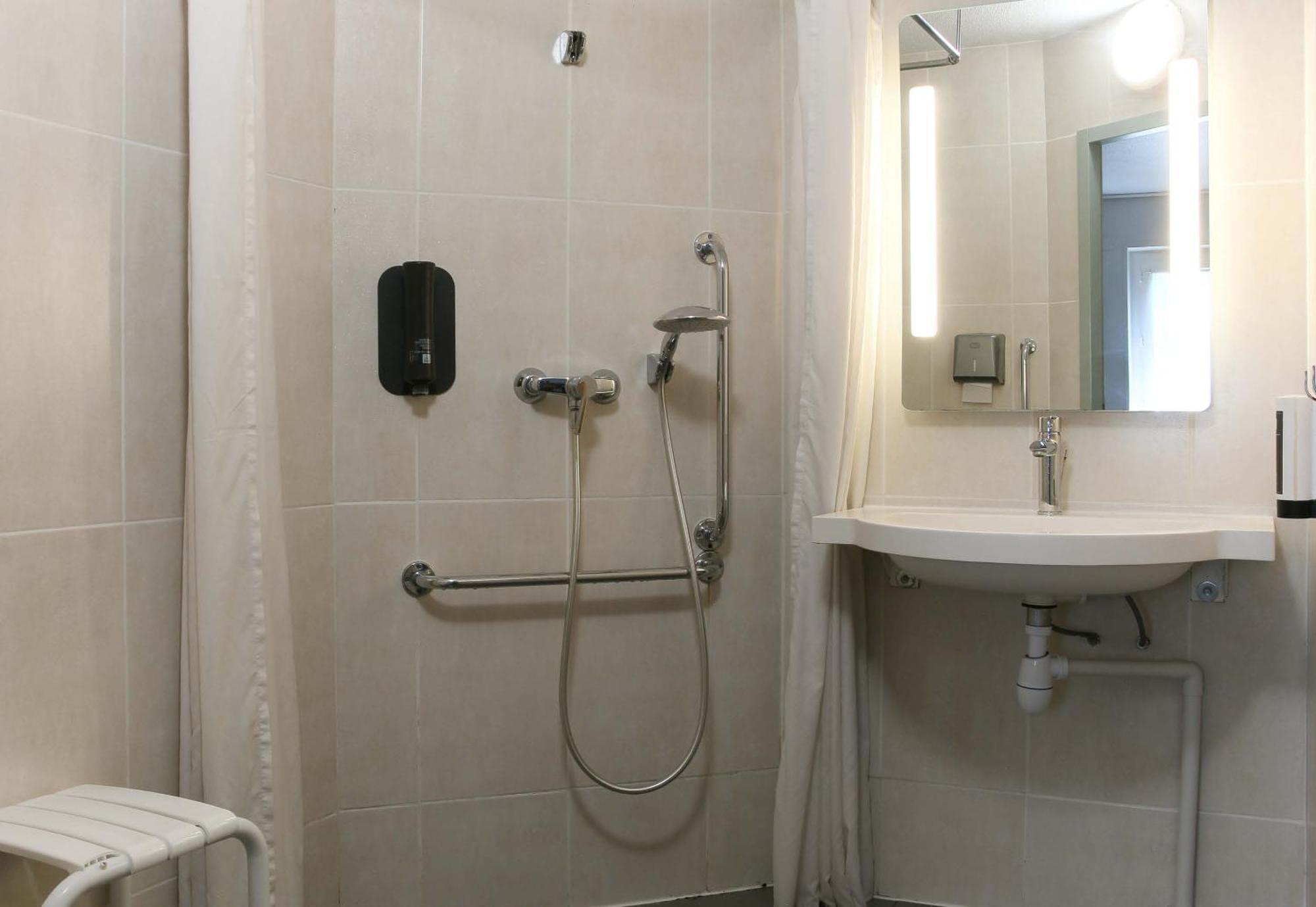 B&B Hotel Frejus Roquebrune-Sur-Argens Eksteriør billede